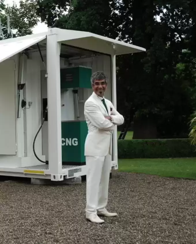 السيد فريد شيرشكن، الرئيس التنفيذي